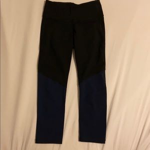 Capri Athletic Leggings